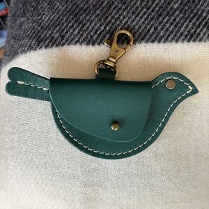 Portland Leather Mockingbird Pouch in Peacock 🦚